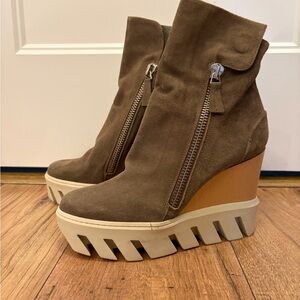 Gabriella Michel Y2K Lug Sole Wedge Ankle Boot Green Suede Size 40